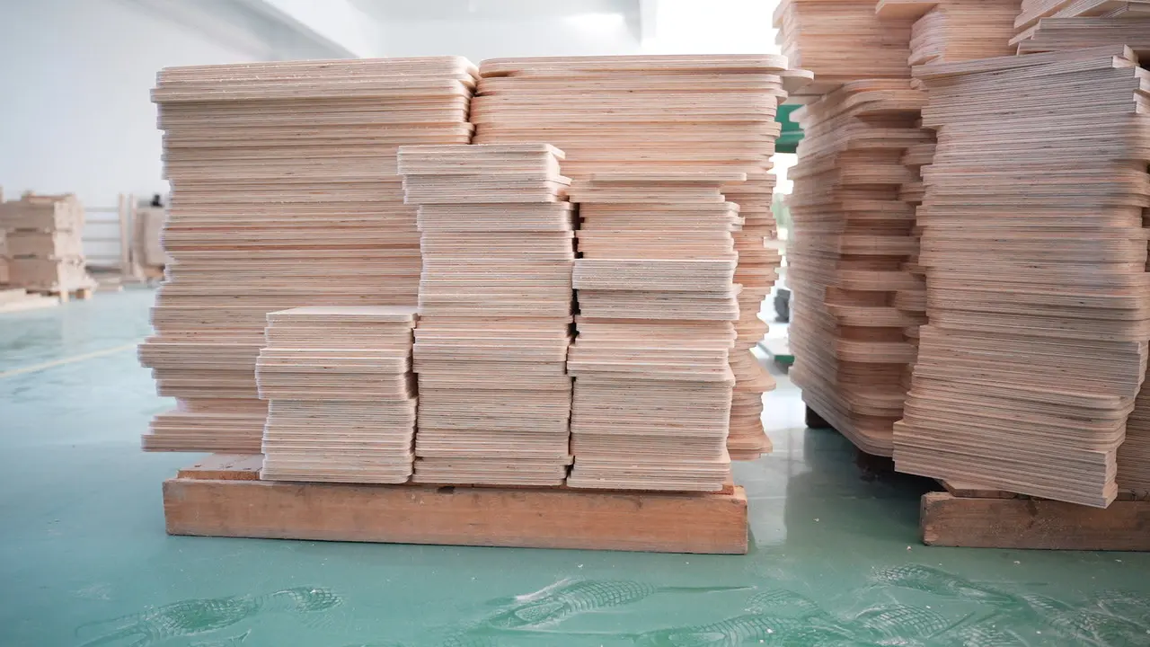 Cutting Wood